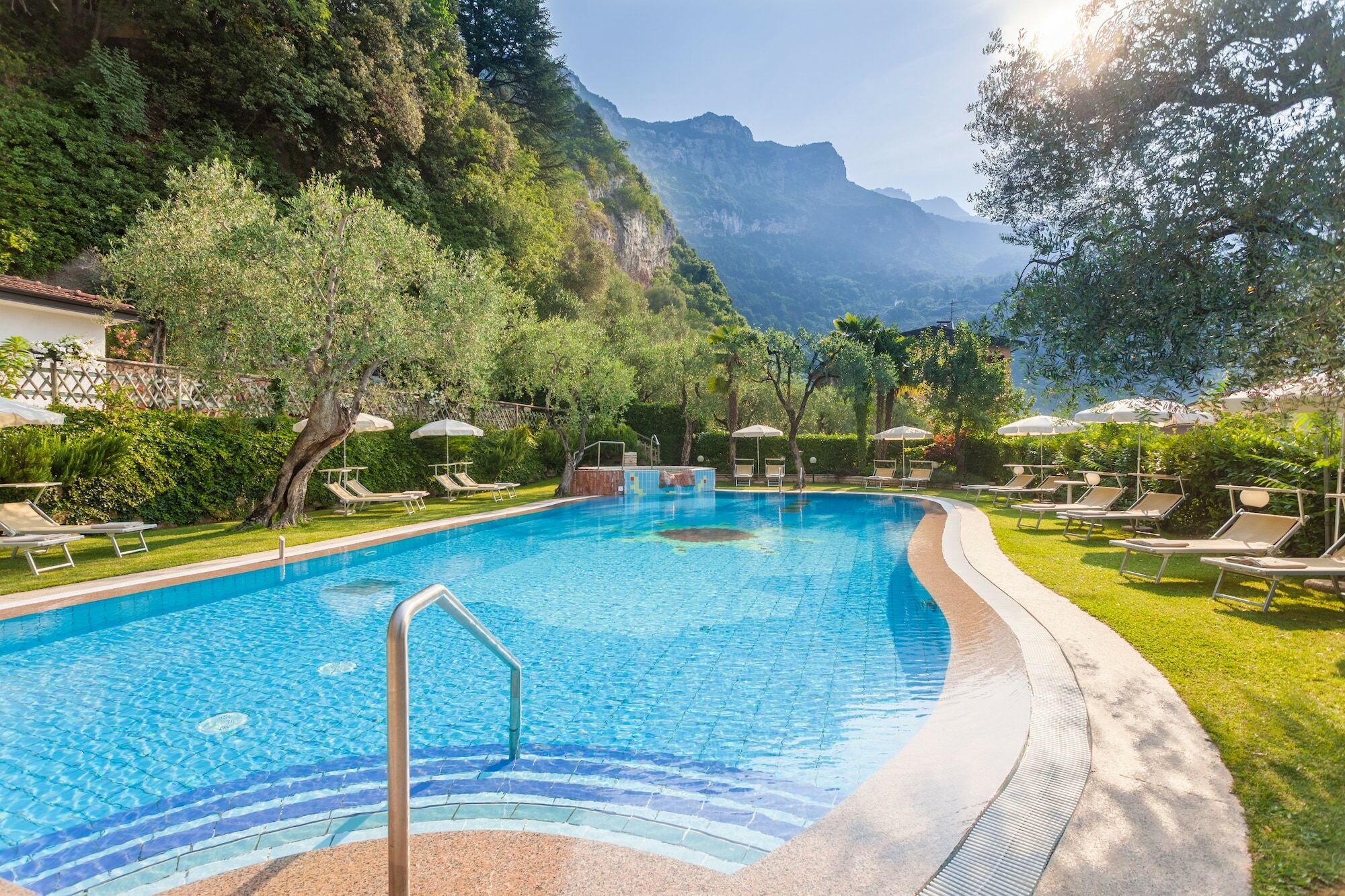 Hotel Continental - Tonelli Hotels Torbole Sul Garda Екстер'єр фото